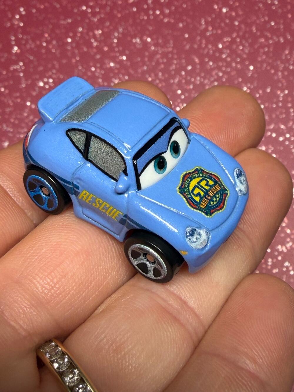 Disney Pixar Cars Mini Racers Race & Rescue Sally